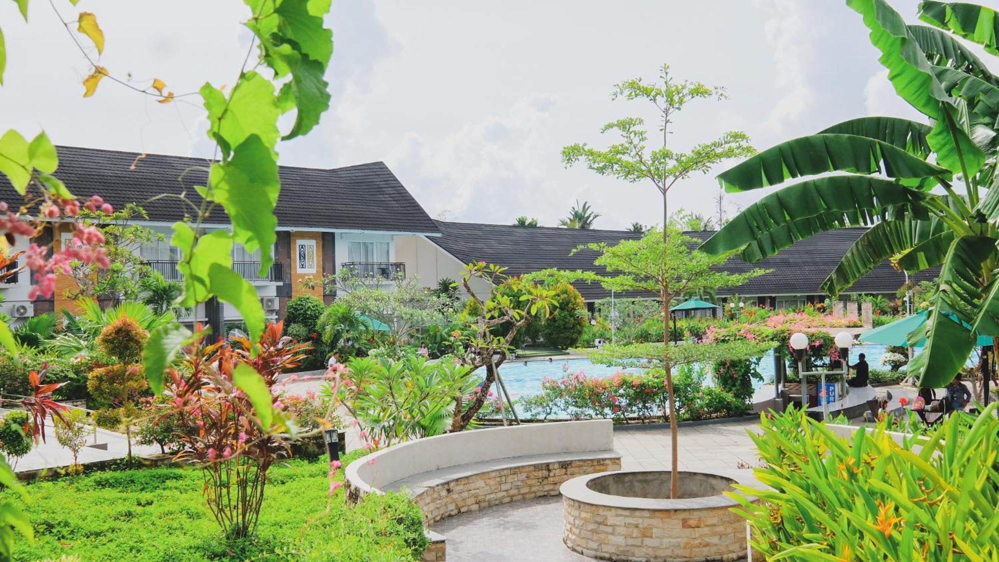 Suni Garden Lake Hotel&Resort Jayapura Exterior foto
